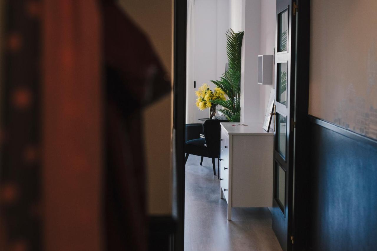 Bbarcelona Central Boutique Apartments ภายนอก รูปภาพ